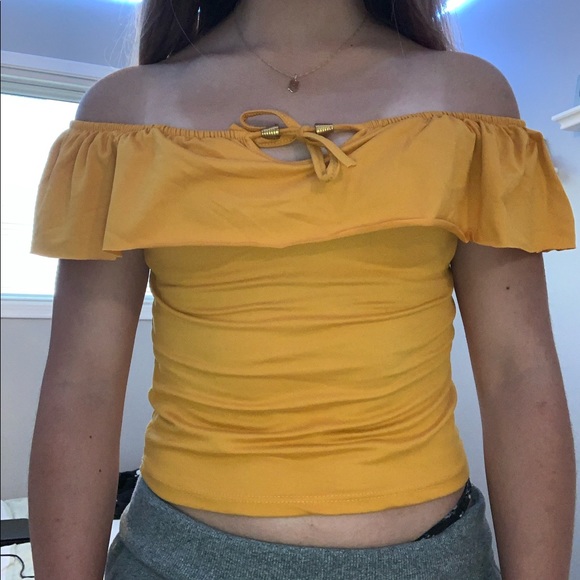Off the shoulder top - Picture 3 of 5